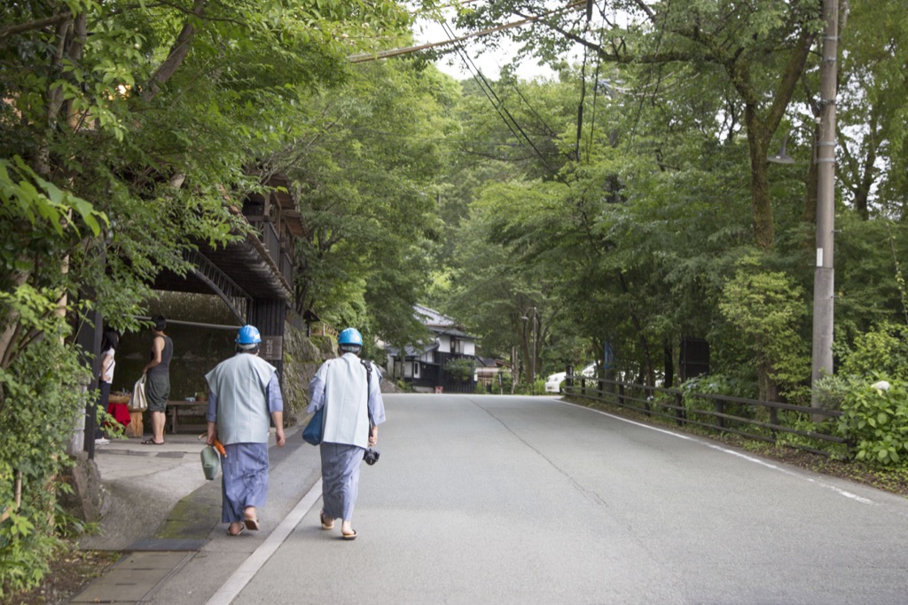 街を歩く