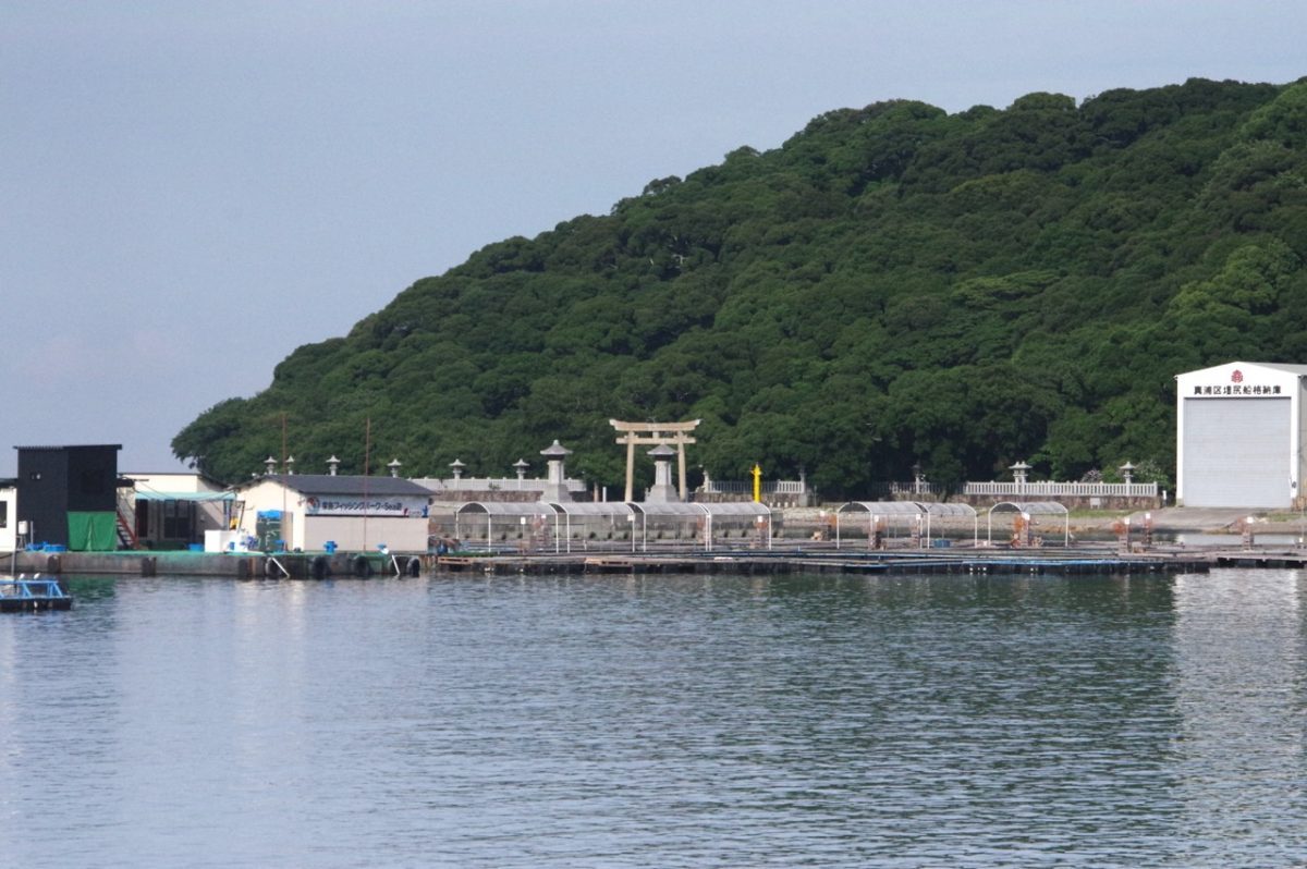 家島神社遠景