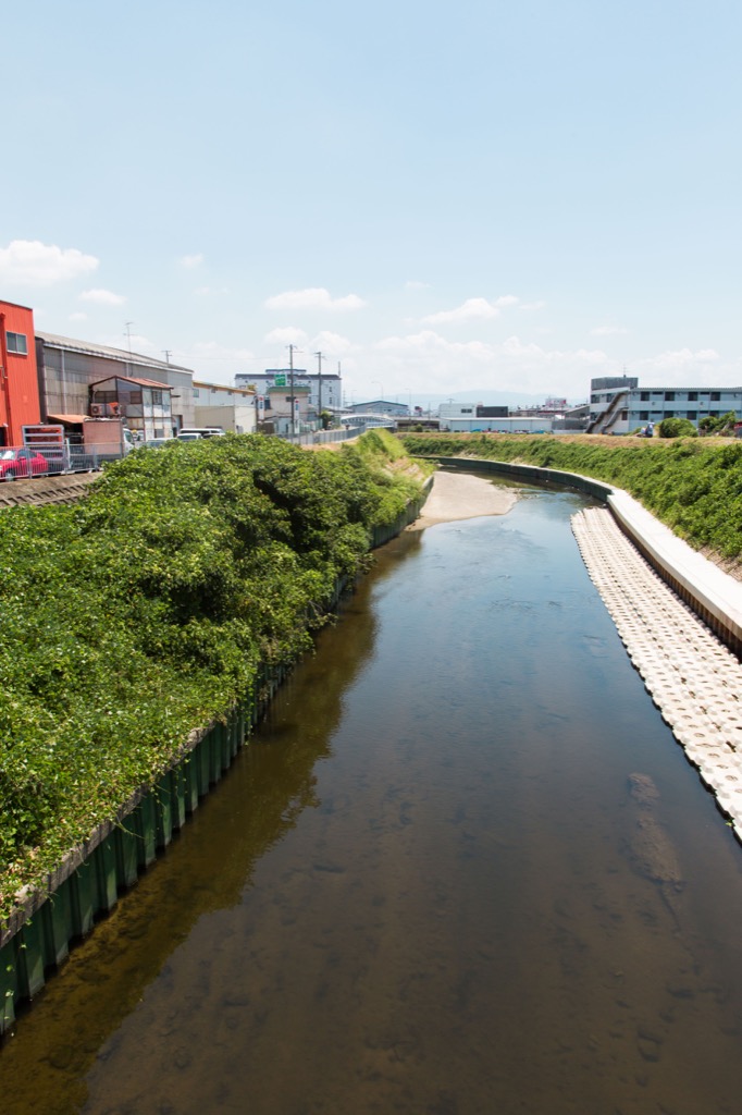 石津川