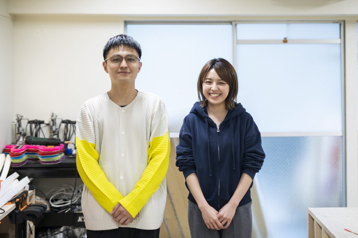 『tufting studio KEKE』を運営する株式会社毛毛の代表KUMPEIさんと、妹のCHIYURIさんです。