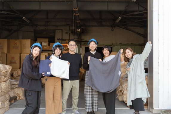 偶然を楽しみ、挑戦し続ける。タオルの産地・泉州の未来を照らす「神藤